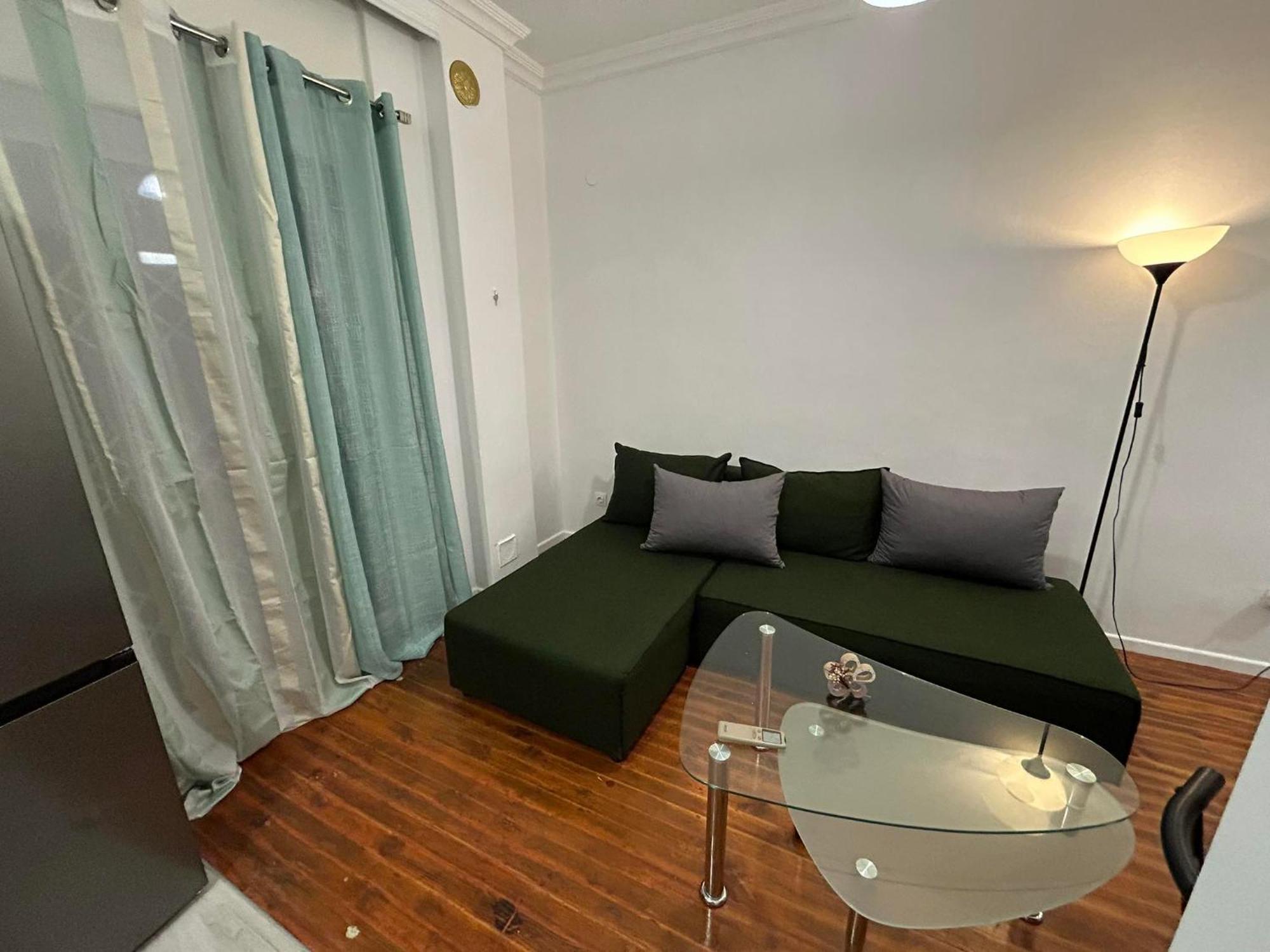 Calm Corner Delfon Apartment テッサロニキ エクステリア 写真